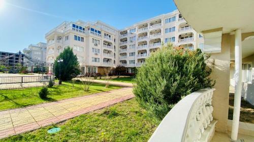 Bratanov Lifestyle Deluxe Apartment