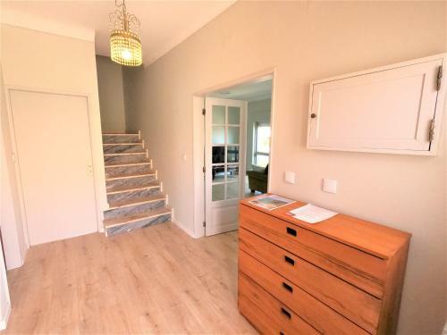 Caparica Traditional V4 Duplex Apartment With Pool Charneca Da Caparica Lisboa