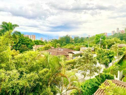 Casa Con Parking Y Terraza En Sector Exclusivo