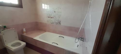 Hostal Villa Razoli Spacieuse Calme Et Familiale