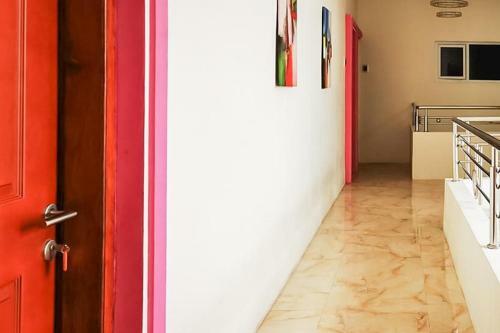 Hotel Reddoorz Plus @ Taman Madiun