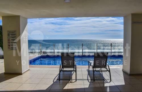 Luxury Beachfront Condo In Torre P�rtico