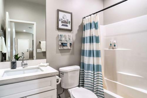 Desert Hot Springs Home Large Yard, Mtn View