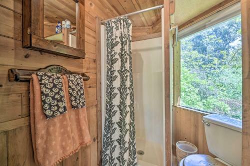 Apartamento Enchanting Studio With Garden About 1 Mi To Beach!