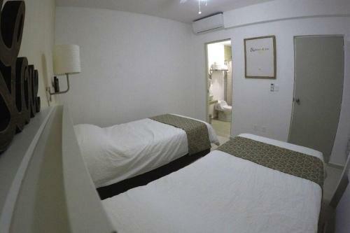 3 Rooms, 2 Bath Apartment For 6