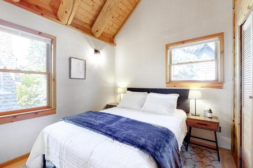 The Cabin On Maple