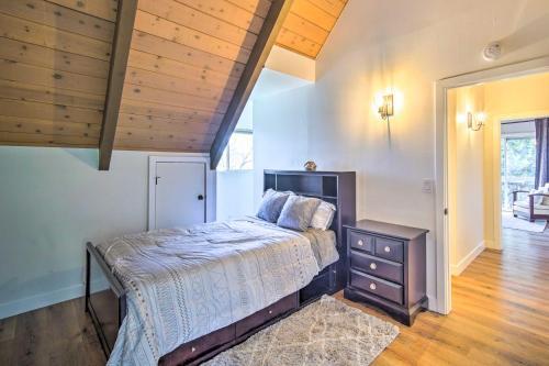 Modern North Bay Home With Pool Table And Patio!