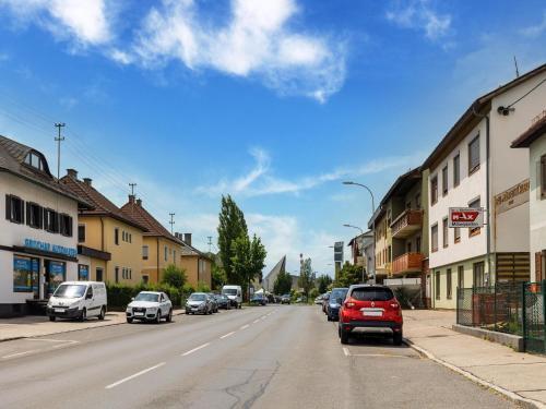 Charming Holiday Home In Klagenfurt With Garden