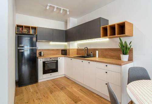 Stylishly Designed Apartment In Central Sofia With Parking
