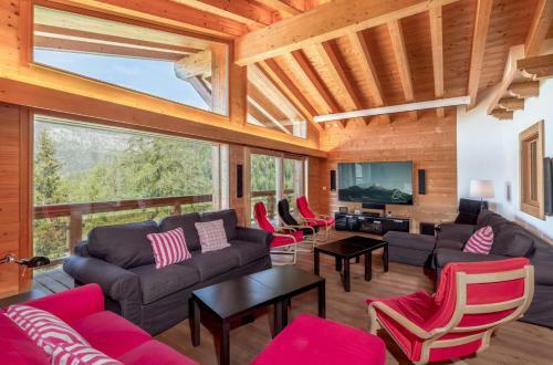 Crystal De Neige Luxury Chalet Spa & Jacuzzi