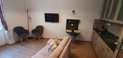 Apartm�ny U Hotelu Thermal Kv