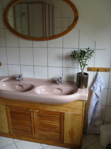 Apartamento Separate Gr��ere Fewo Im Dg
