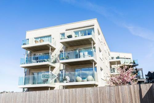 Stayplus Dnb Apartment With Balcony