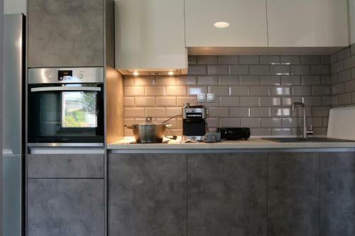 Street 90 Luxury Apartment