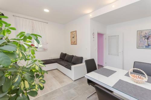 Apartment Bavar