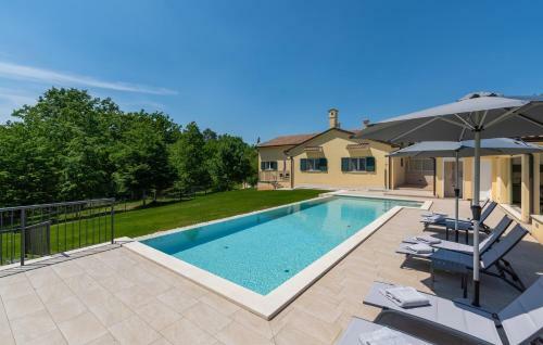Holiday House Mateo With Private Pool