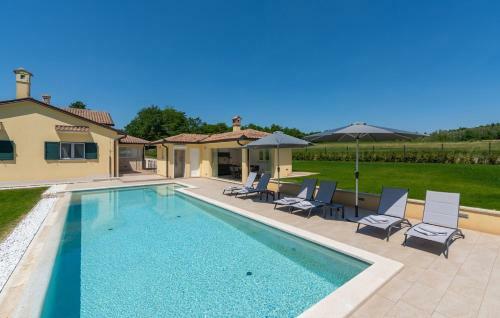 Holiday House Mateo With Private Pool