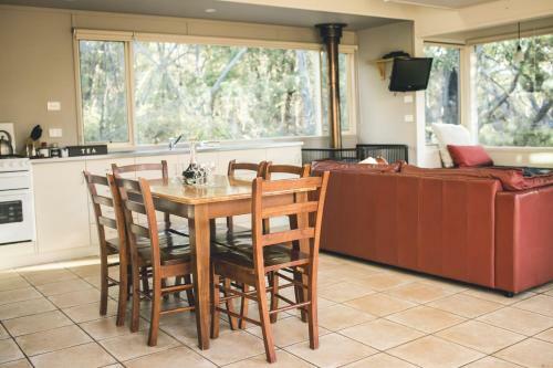 Aquila Eco Lodges