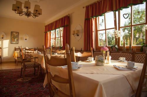 Hostal Hotel Garni Sallerhof