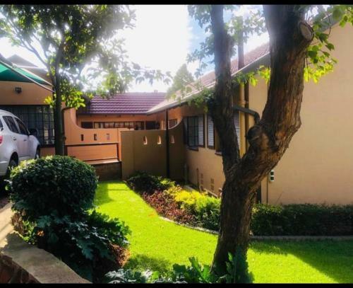 Helderkruin 4 Bedroom Home