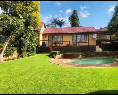 Helderkruin 4 Bedroom Home
