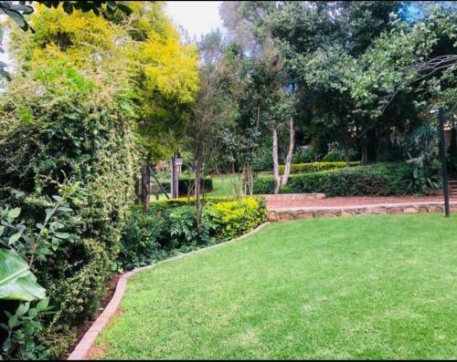 Helderkruin 4 Bedroom Home