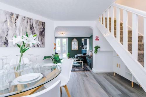 Central Town House Perfect For City Leisure Breaks