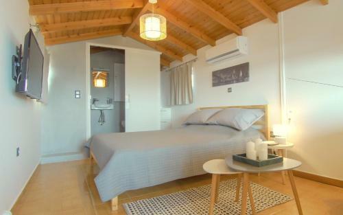 Villa Augustinos Silver - Sea Side Luxury Apartments
