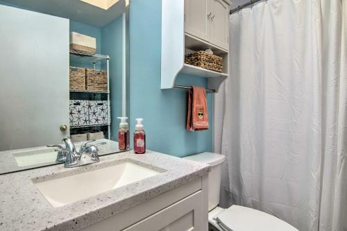 Family Townhome With Pool Access 1 Mi To Beach