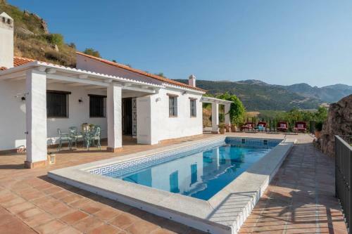 Villa With Views And Private Pool Near Malaga.