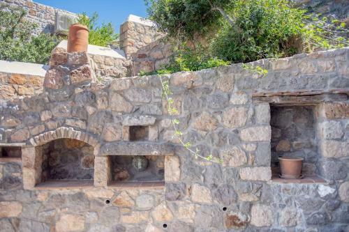 Traditional House Meloi