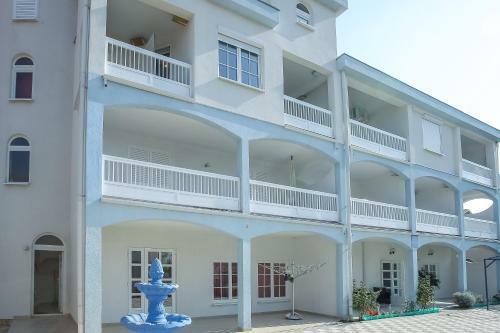 Senita's Rooms & Apartments