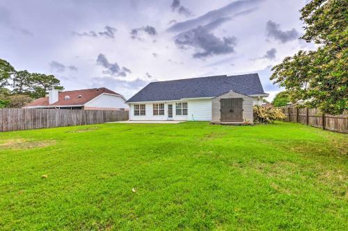 Single-story Home With Patio, 5 Mi To Beach!