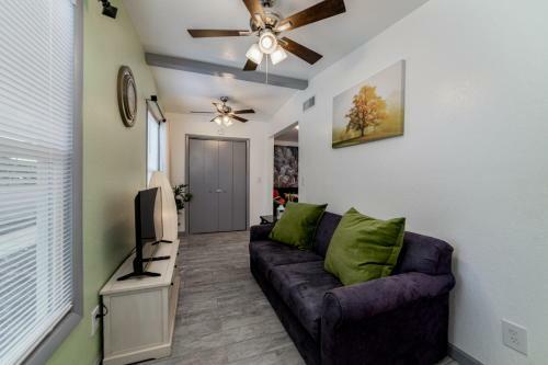 The Sunshine Spacious 4 Bed Vacation Home, Lakeland