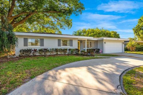 New!overbrook Oasis 4/3 Heated Pool.5min To Beach