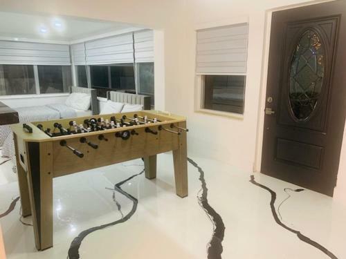 Modern Spanish Villa- Pool- By River-tropical !!!