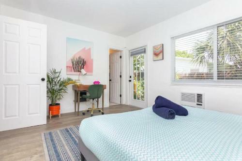 Apartamento Modern Garden Getaway W/ Parking & Patio