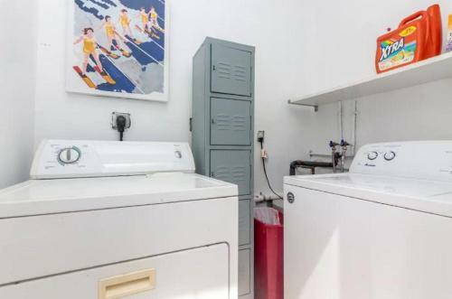 Apartamento Modern Garden Getaway W/ Parking & Patio