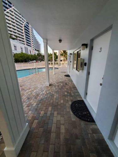 Apartamento Bayshore Breeze 3 - King Bed, Kitchen, Parking