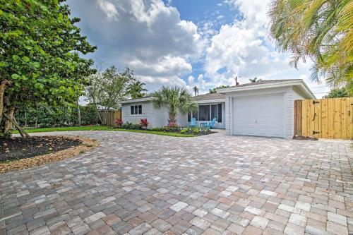 The Teal House - Pool And Yard, 2 Mi To Beach
