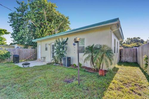Beach House-fenced Yard/pet Friendly Free Parking
