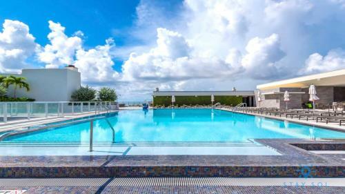 Posada 5 Beachfront Condo Infinity Pool Hollywood Beach Broadwalk