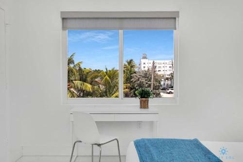 Modern Apartment W Bay View Pool Brm