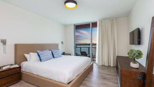 5 Beach Resort Apt W Front Bay View Terrace Up To 6 Pool