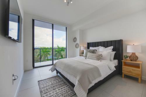 Apartamento Cozy 1-1 Br Steps From Downtown Doral Park
