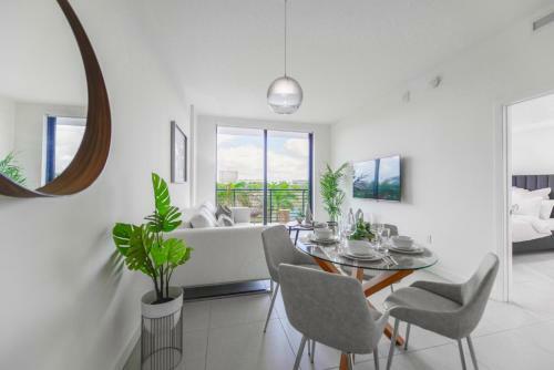 Apartamento Cozy 1-1 Br Steps From Downtown Doral Park