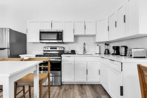 Stylish & Modern Home - 5 Min To Brickell