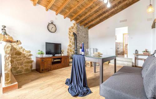 Beautiful Home In Cortegana With 3 Bedrooms