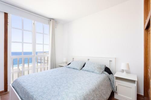 Home2book Sea View Cozy Apartment