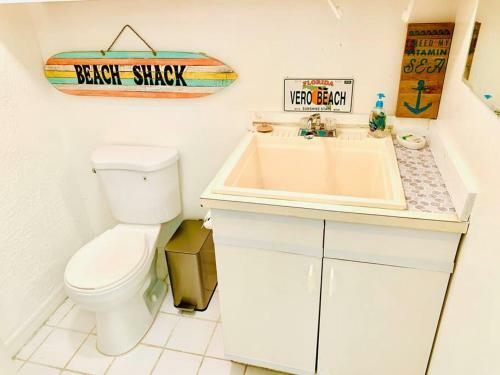 *coastal Beautiful Pool Home All To Yourself! *